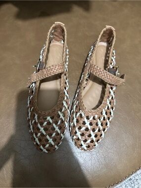 Universal Thread Braided Mary Jane Flats - Tan & White